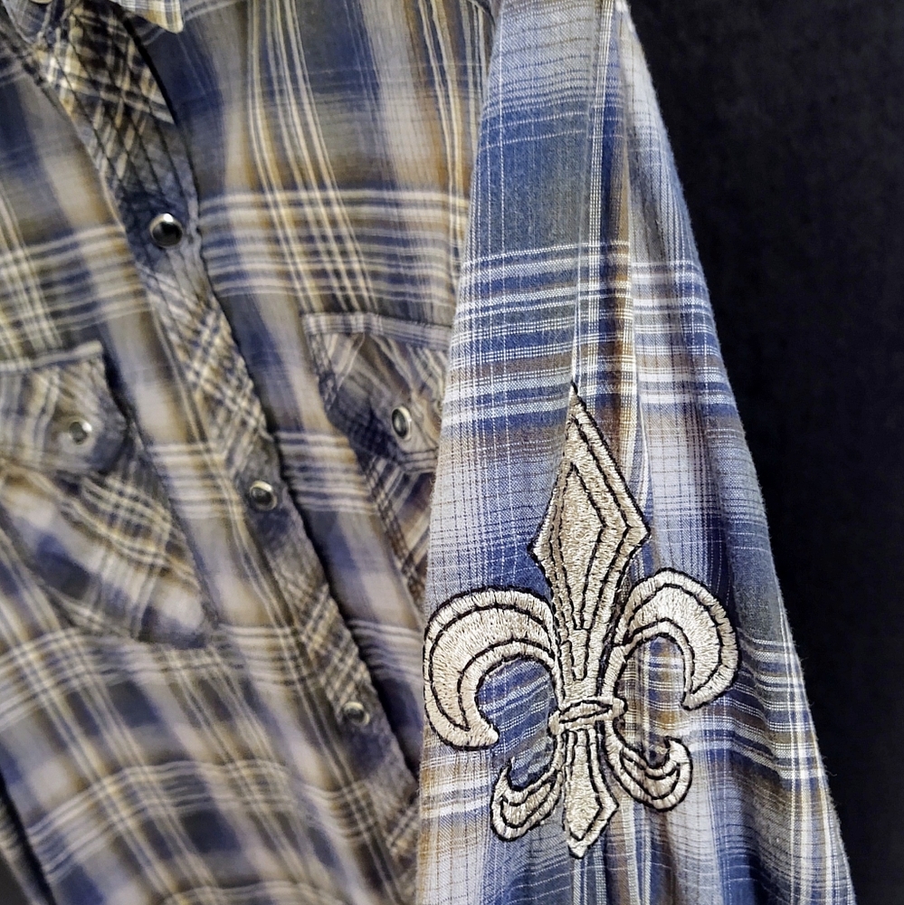 Buckle Button Down - Picture 4 of 6